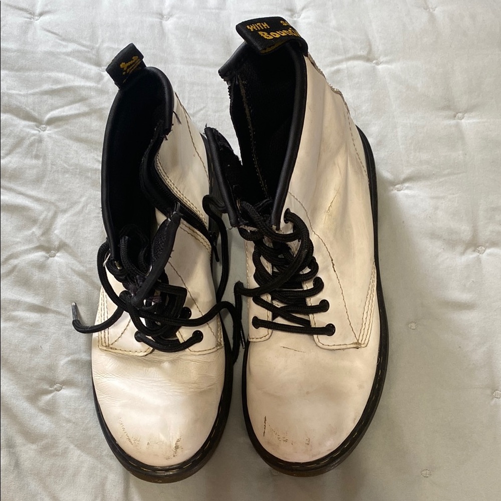 Dr. Martens Kids White Boots